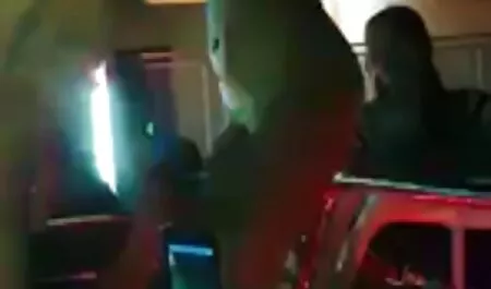 Junger Arzt fickt ei ...